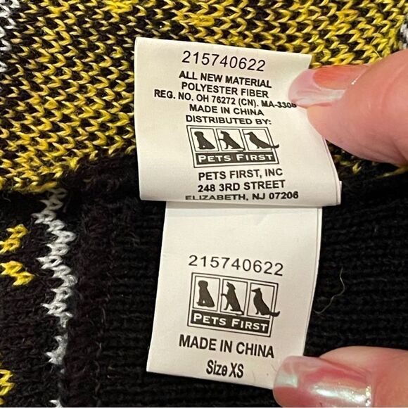 Boston Bruins NHL Officially Licensed Petwear Knit Holiday Dog Sweater XS NWT - Picture 10 of 10